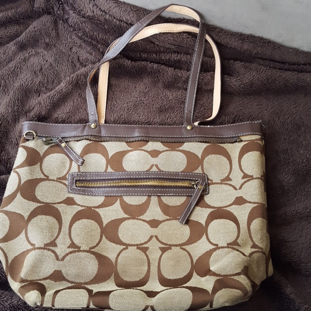 Coach Purse - Picture 2 of 8